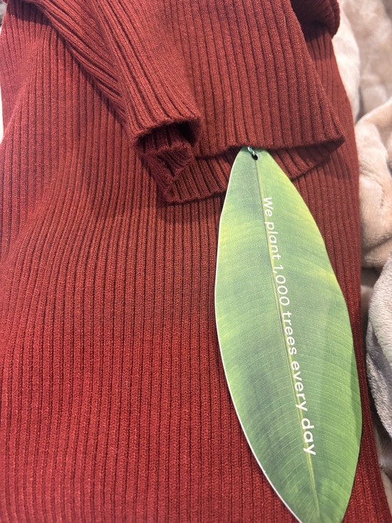 FARM Rio Rust-Brown Ribbed Turtleneck Sweater - Picture 2 of 4